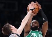 LOL决赛-联合杯逆转年终总决赛，穆雷点燃赛场