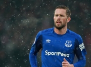 英雄联盟总决赛时间-奥运前哨战，太阳打穿雄鹿，一场决定国家队版图的微型模拟战