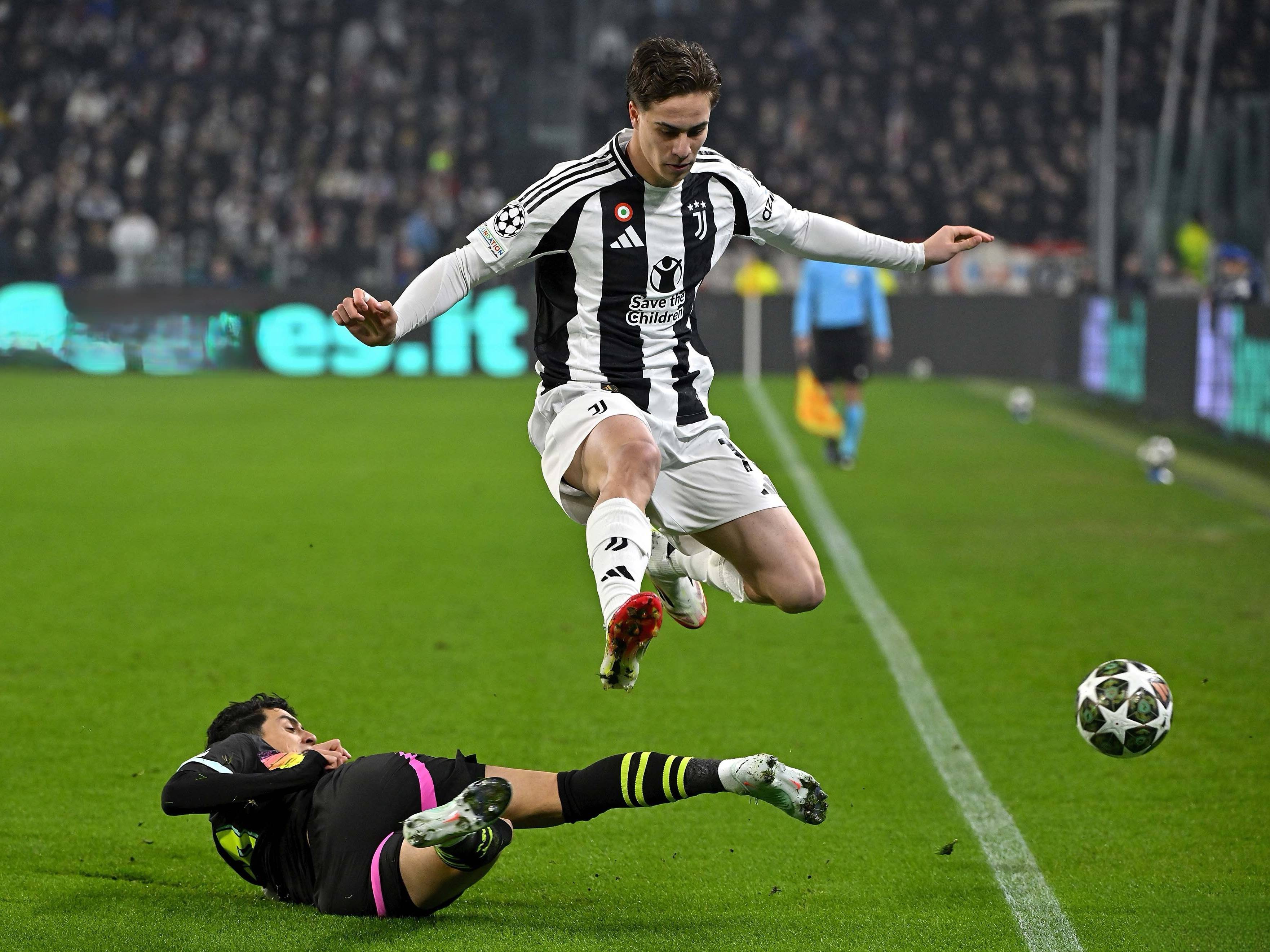 阿贾克斯击败皇家马德里，完成奇迹逆袭