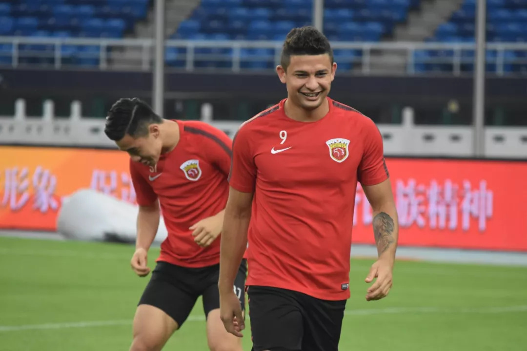 包含伤员复出，球队阵容再添重要战力的词条