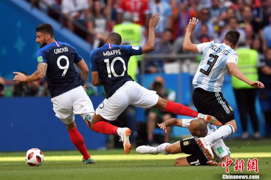 西宁队和石家庄队的对决备受关注 西宁队和石家庄队的对决备受关注