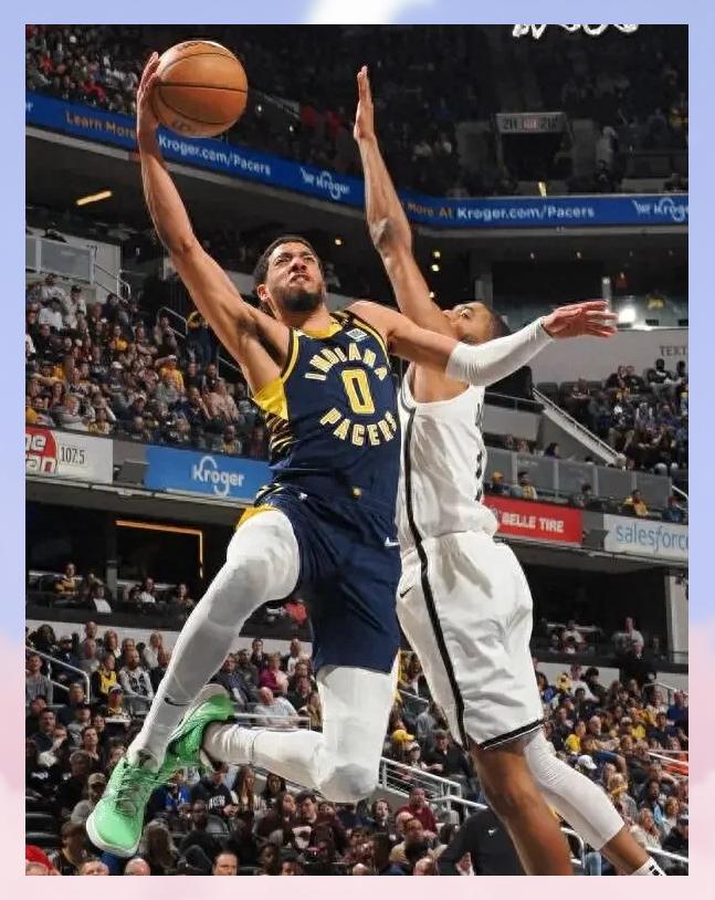 步行者鏖战篮网，易建联状态火热