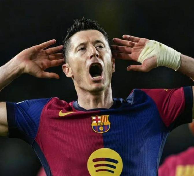 切尔西力克智利，莱万带队取胜